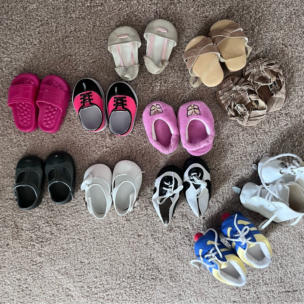 Our Generation Doll shoes. Fits American Girl dolls. Sandals, ice roller skate